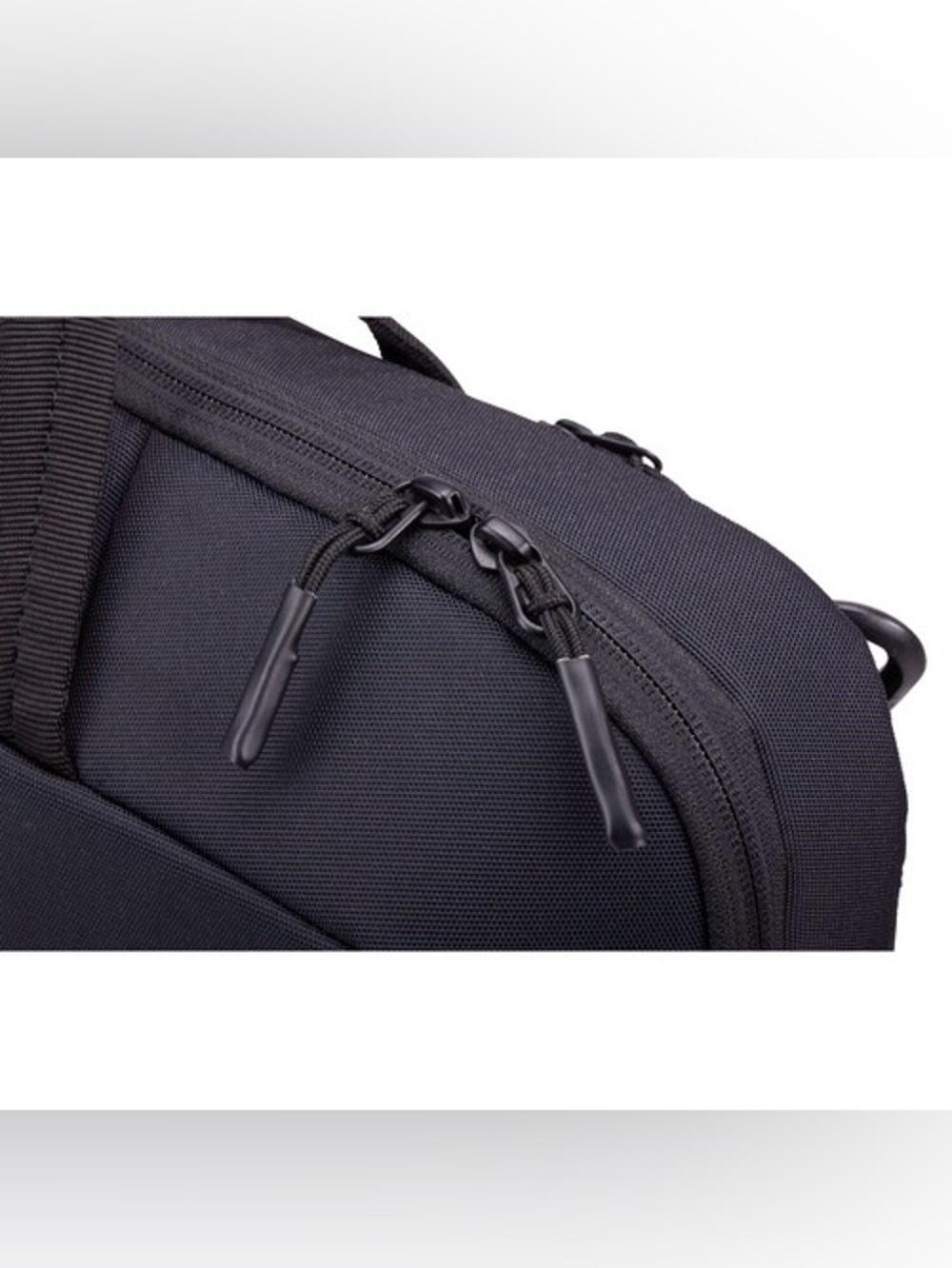 NEW Thule 16" Laptop & Tablet Attaché Subterra 2 Black Travel Bag with Strap - Picture 8 of 9